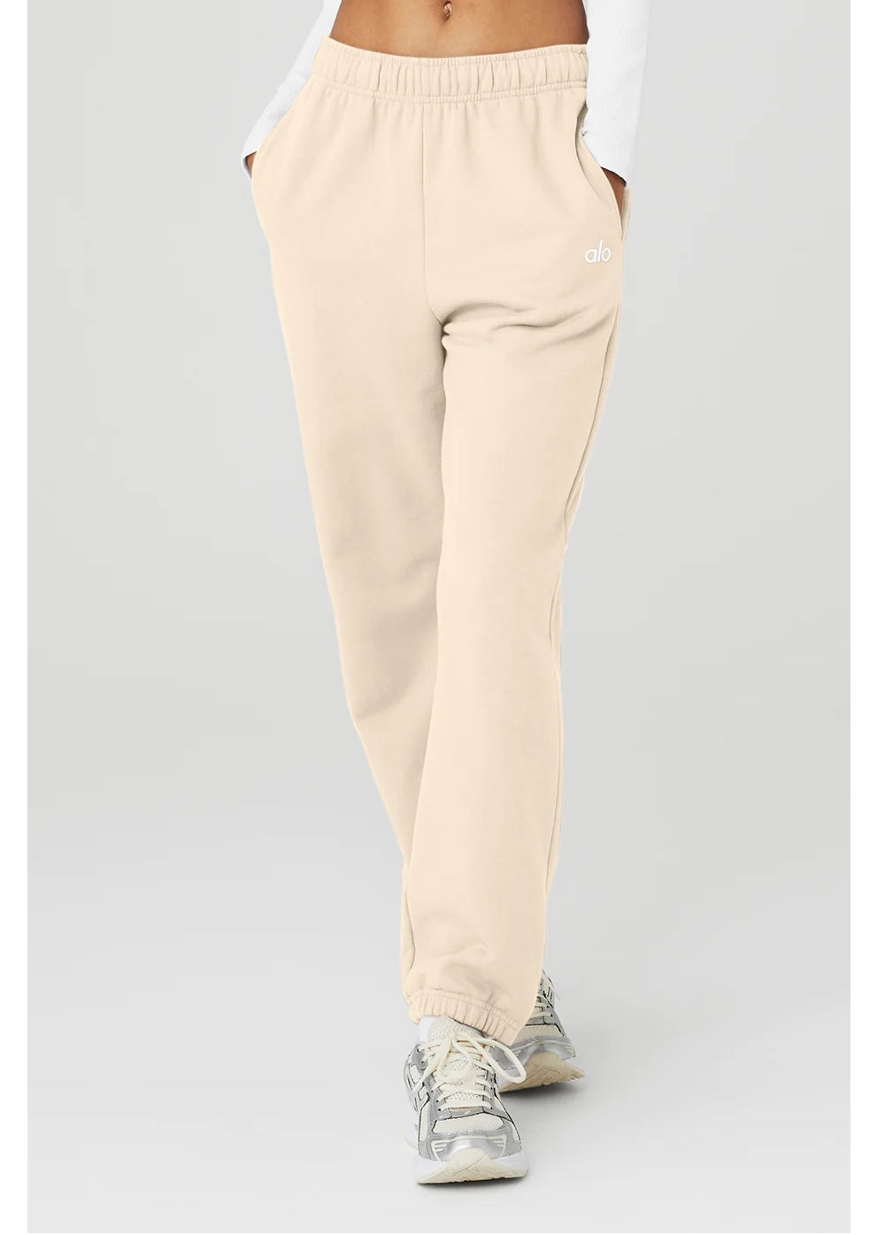 Sell Alo Yoga Accolade Sweatpants - White